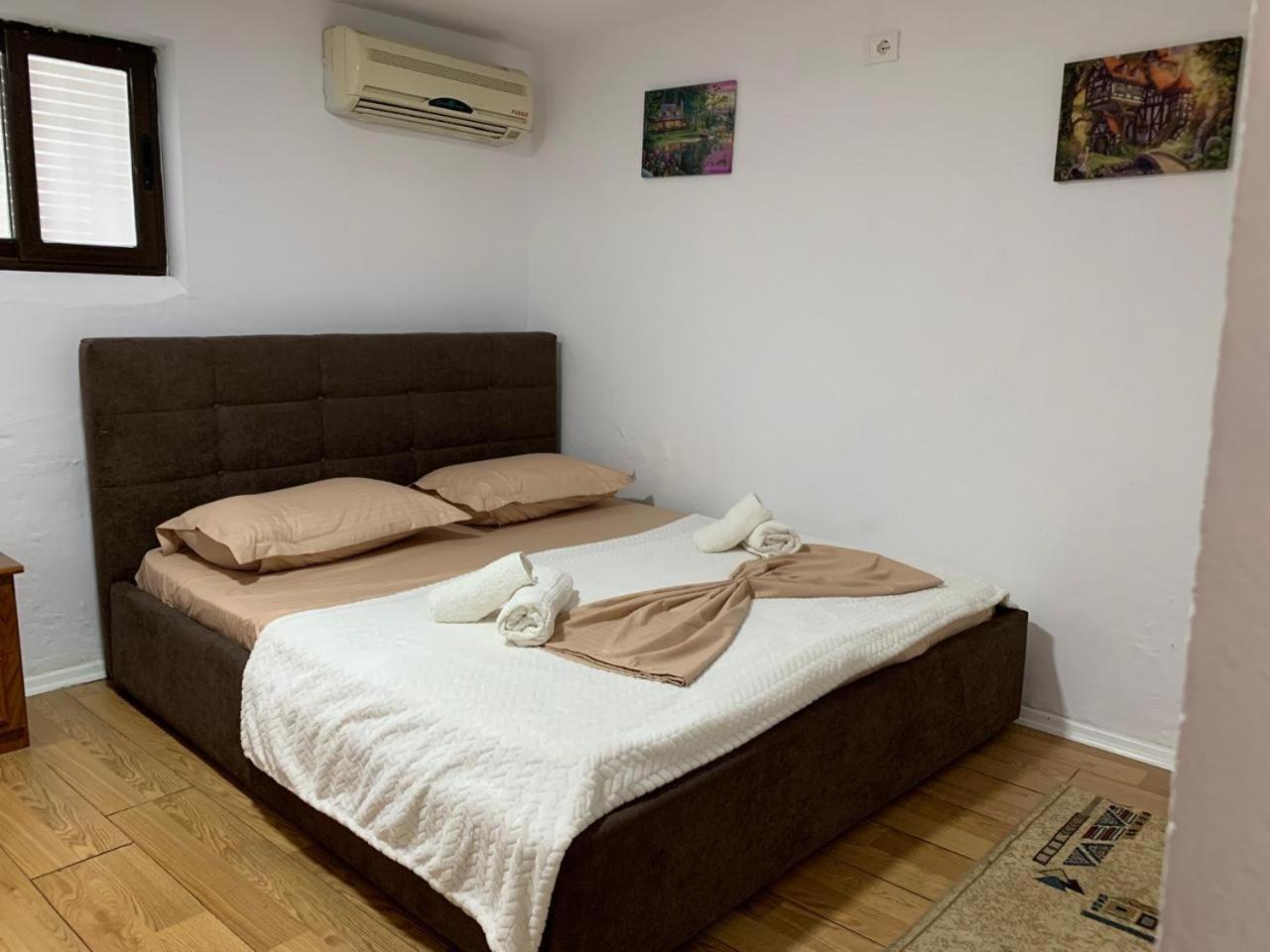 Guesthouse N&B Berat Kültér fotó