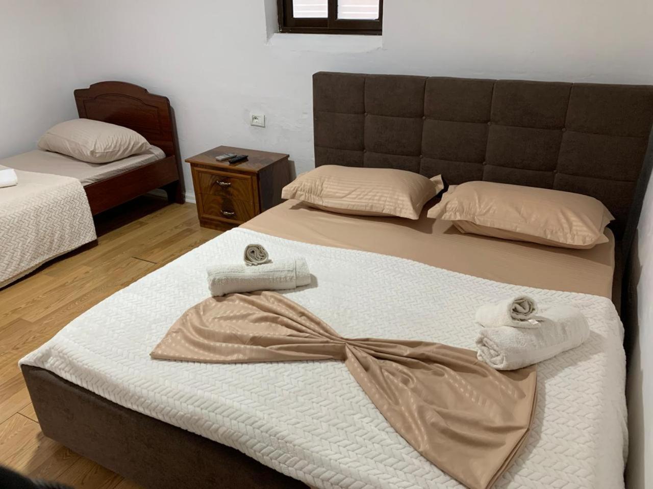 Guesthouse N&B Berat Kültér fotó
